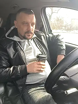 DanielOhCool online show from 03-19-25, 10:11