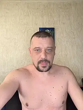 DanielOhCool online show from 03-19-25, 01:18