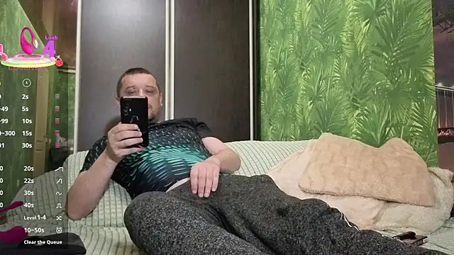 DanielOhCool online show from 04-01-26, 06:37