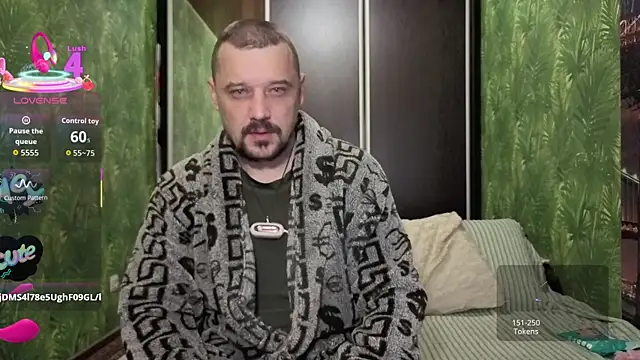 DanielOhCool online show from 09-29-25, 07:37