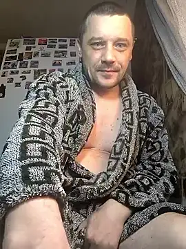 DanielOhCool online show from 03-28-26, 04:35