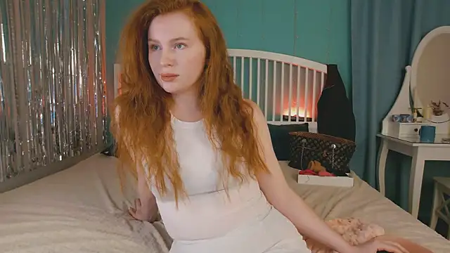 Snapshot of GingerArin chatting on 03-25-26, 12:15 GingerArin online show from 03-25-26, 12:15