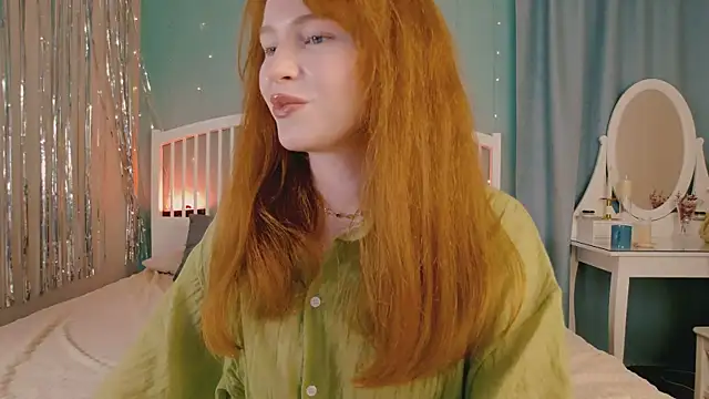 Snapshot of GingerArin chatting on 07-12-26, 01:23 GingerArin online show from 07-12-26, 01:23