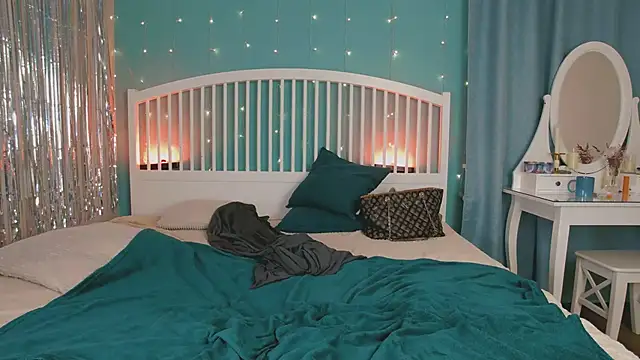 Snapshot of GingerArin chatting on 03-28-26, 01:45 GingerArin online show from 03-28-26, 01:45