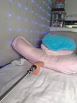 babyariane online show from 05-20-26, 07:11