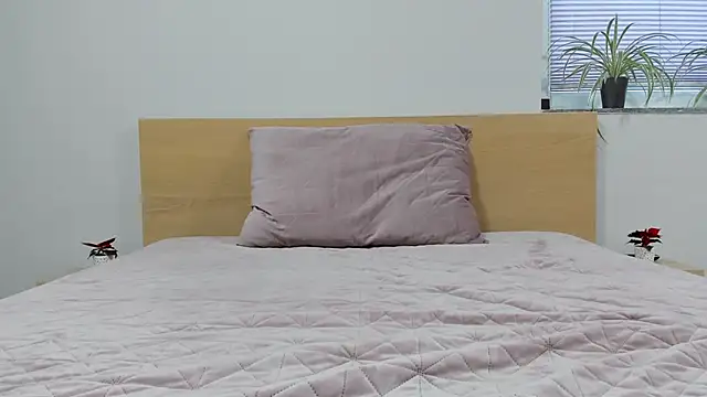 Snapshot of BritttanyBrix chatting on 01-12-25, 12:01 BritttanyBrix online show from 01-12-25, 12:01