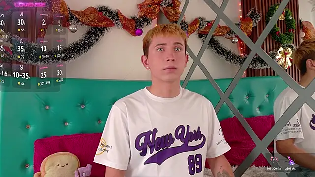 Chris Bennett online show from 11-21-25, 01:32