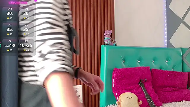 Chris Bennett online show from 11-15-25, 01:59