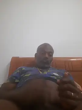 strongguyindia online show from 02-10-26, 07:57