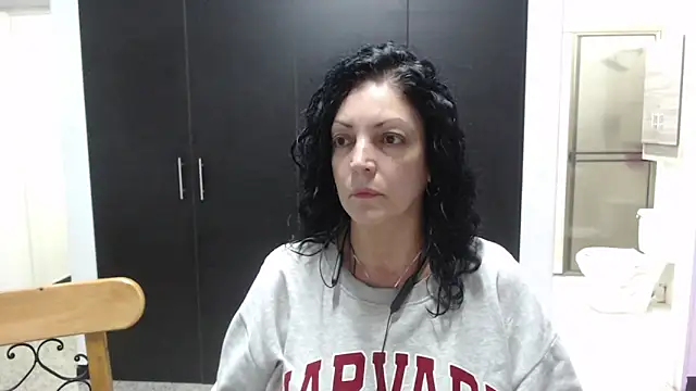 Snapshot of mijal_queen chatting on 10-02-25, 02:59 mijal queen online show from 10-02-25, 02:59