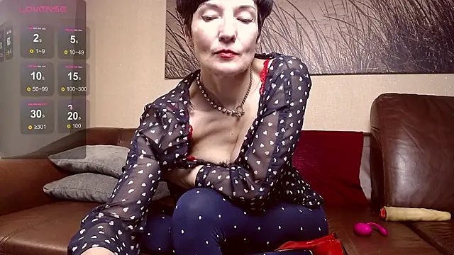 ElizabethLong online show from 12-16-25, 05:00