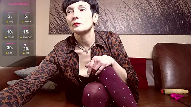 ElizabethLong online show from 11-15-25, 06:50