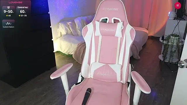 queenxlexy online show from 05-10-26, 06:54