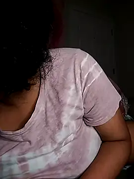 Snapshot of TasteeKitty chatting on 10-13-25, 04:58 TasteeKitty online show from 10-13-25, 04:58