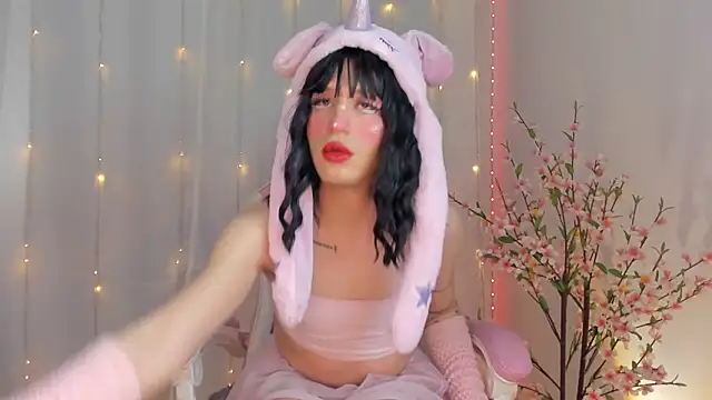 rosseblondee online show from 04-13-26, 08:35