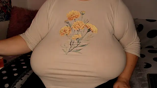 SenzualHotM online show from 11-21-25, 01:10