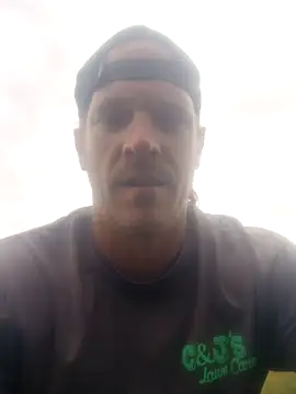 Snapshot of FUNINWV9 chatting on 06-18-26, 02:55 FUNINWV9 online show from 06-18-26, 02:55