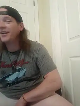 Snapshot of FUNINWV9 chatting on 02-11-26, 05:57 FUNINWV9 online show from 02-11-26, 05:57