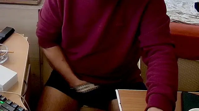 Snapshot of LiONTURK chatting on 10-11-25, 08:48 LiONTURK online show from 10-11-25, 08:48