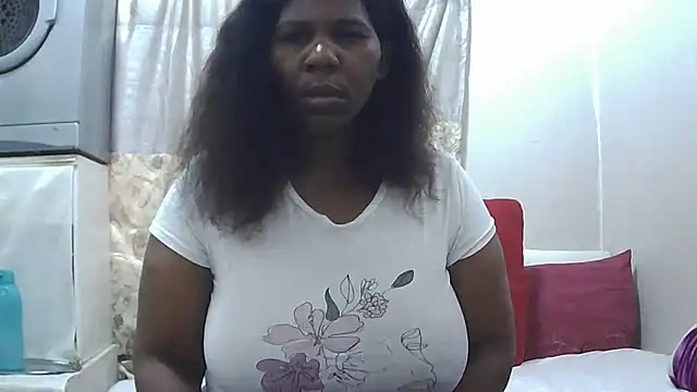 Snapshot of Delicioussexy chatting on 09-11-25, 06:24 Delicioussexy online show from 09-11-25, 06:24