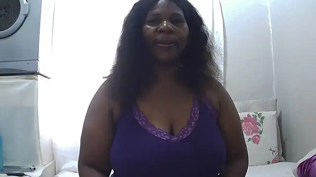 Snapshot of Delicioussexy chatting on 09-24-25, 05:47 Delicioussexy online show from 09-24-25, 05:47