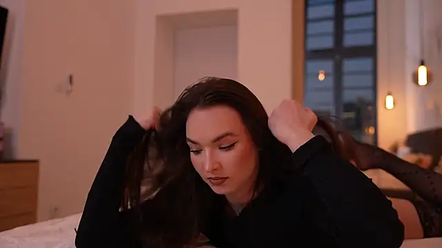 Snapshot of ibiddi chatting on 12-19-25, 03:14 ibiddi online show from 12-19-25, 03:14