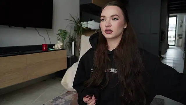 Snapshot of ibiddi chatting on 11-24-25, 01:55 ibiddi online show from 11-24-25, 01:55