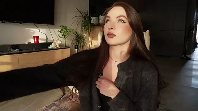 Snapshot of ibiddi chatting on 11-27-25, 01:11 ibiddi online show from 11-27-25, 01:11