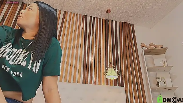 valerie lya online show from 04-13-26, 12:42