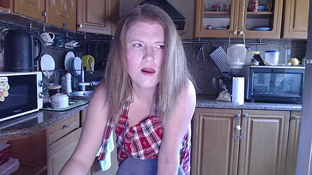 LizaCakes online show from 03-18-25, 11:11