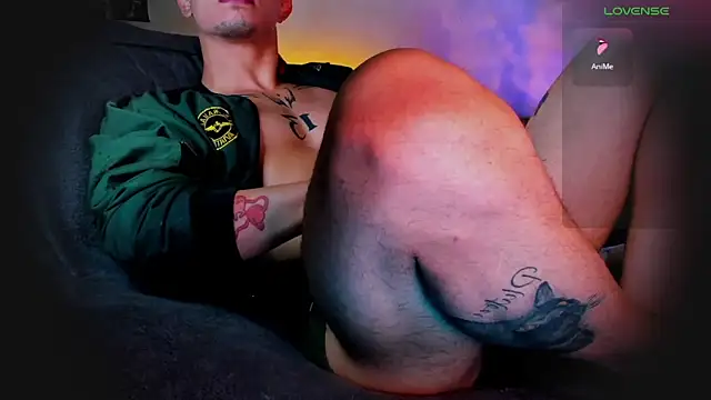 Snapshot of warm_sac chatting on 11-28-25, 12:33 warm sac online show from 11-28-25, 12:33