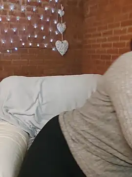 Lilybanx online show from 03-28-26, 07:26