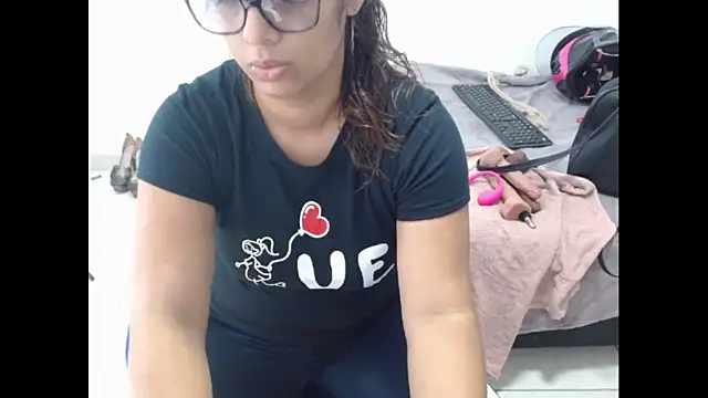 keyklin1 online show from 10-07-25, 12:39