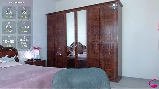 Snapshot of Batari chatting on 01-14-25, 05:19 Batari online show from 01-14-25, 05:19