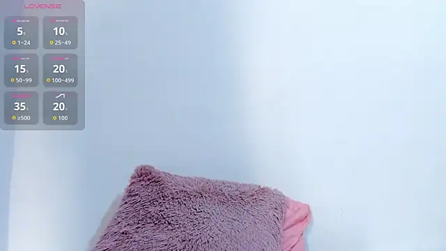 Bonnie Grace online show from 10-21-25, 01:32