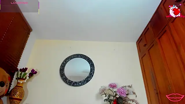 NicoleSantana online show from 05-14-26, 10:18