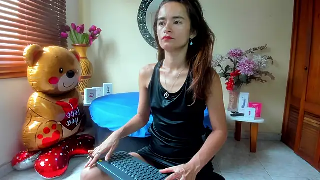 NicoleSantana online show from 03-28-26, 08:21