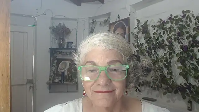 FunnyGrandma online show from 07-07-26, 08:23