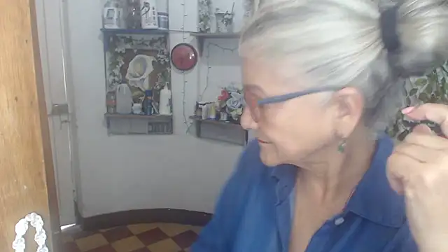 Snapshot of FunnyGrandma chatting on 05-02-26, 09:31 FunnyGrandma online show from 05-02-26, 09:31