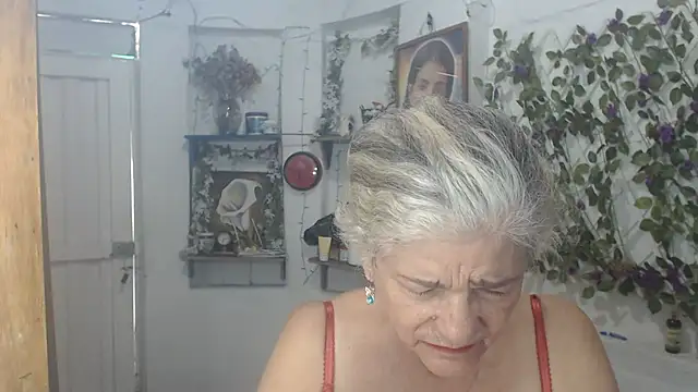 FunnyGrandma online show from 07-18-26, 08:17
