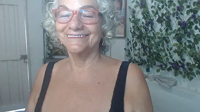 FunnyGrandma online show from 11-08-25, 07:50