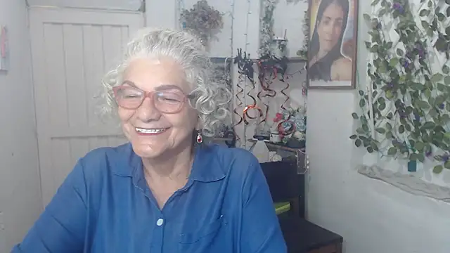 FunnyGrandma online show from 10-26-25, 11:38