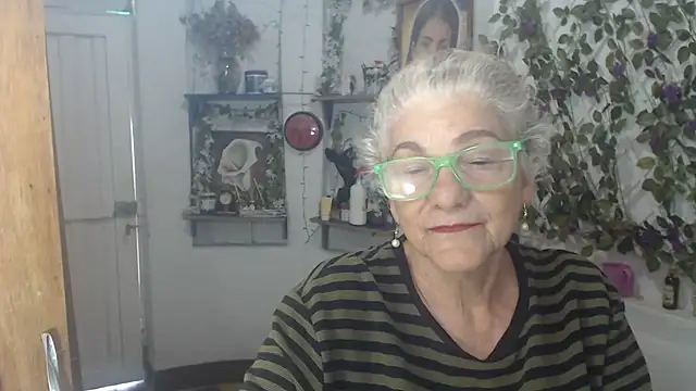 FunnyGrandma online show from 07-13-26, 08:52