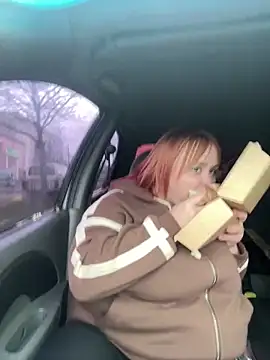 Model9798 online show from 03-17-25, 10:17