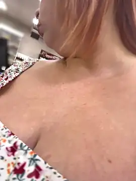 Model9798 online show from 09-24-25, 06:20