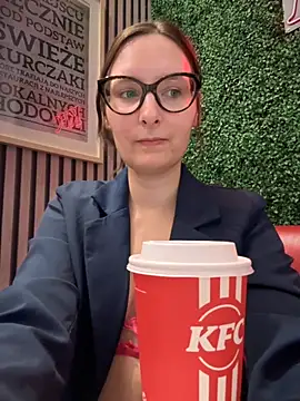 The Snowwhitee online show from 11-06-25, 09:13