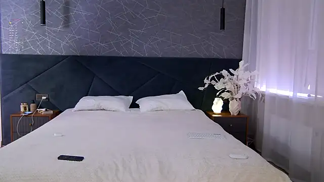 Angelees  online show from 06-19-26, 11:27