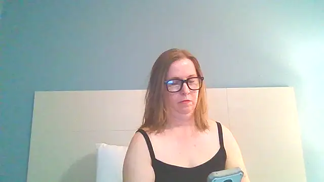 Snapshot of SweetandNaughty1 chatting on 03-06-25, 03:57 SweetandNaughty1 online show from 03-06-25, 03:57