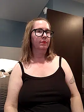 Snapshot of SweetandNaughty1 chatting on 09-09-25, 03:27 SweetandNaughty1 online show from 09-09-25, 03:27