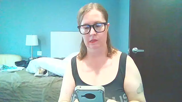 Snapshot of SweetandNaughty1 chatting on 09-15-25, 08:31 SweetandNaughty1 online show from 09-15-25, 08:31